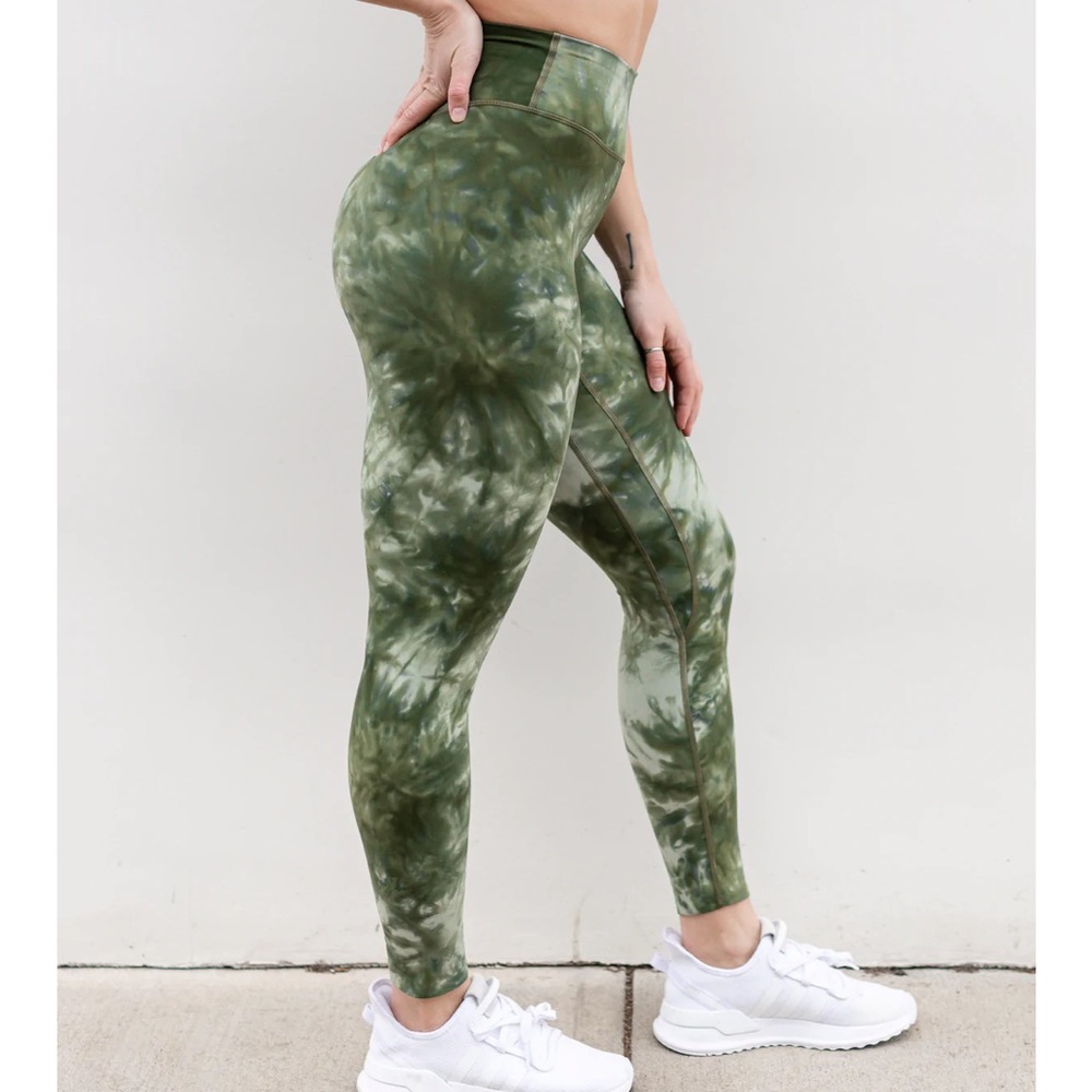 Green tie dye leggings